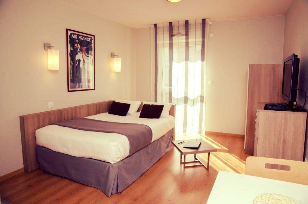 Apartahotel Lagrange Saint-michel 3*